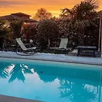 Βίλα Avec Piscine *